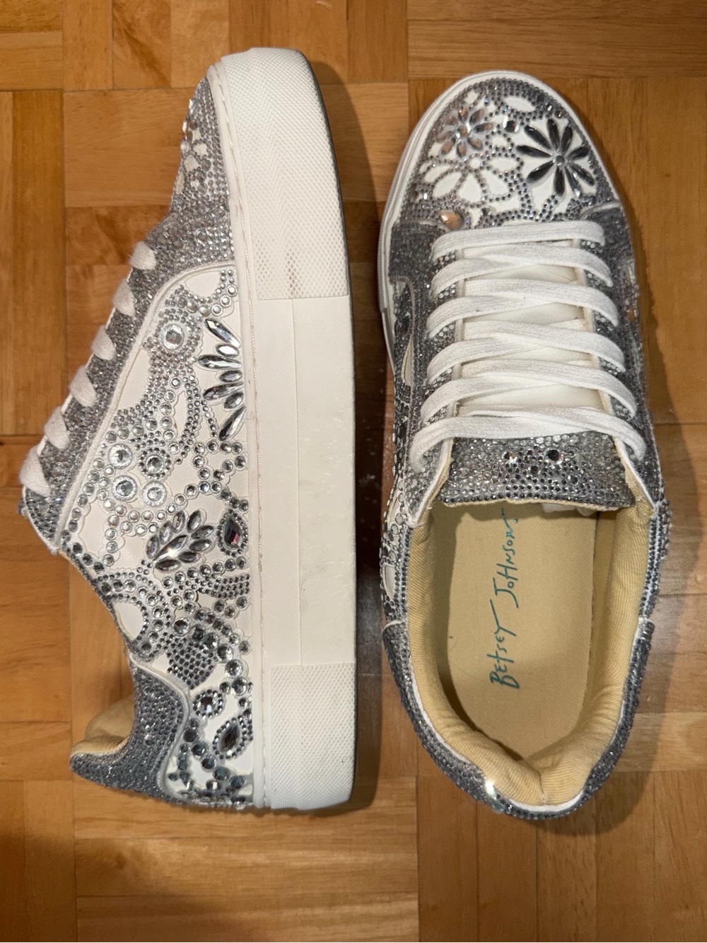 Betsey Johnson REILY Women’s Sneakers